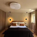 Monvi Luxury Suites Near Bacvice Beach And Old Town