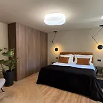 Monvi Luxury Suites Near Bacvice Beach And Old Town