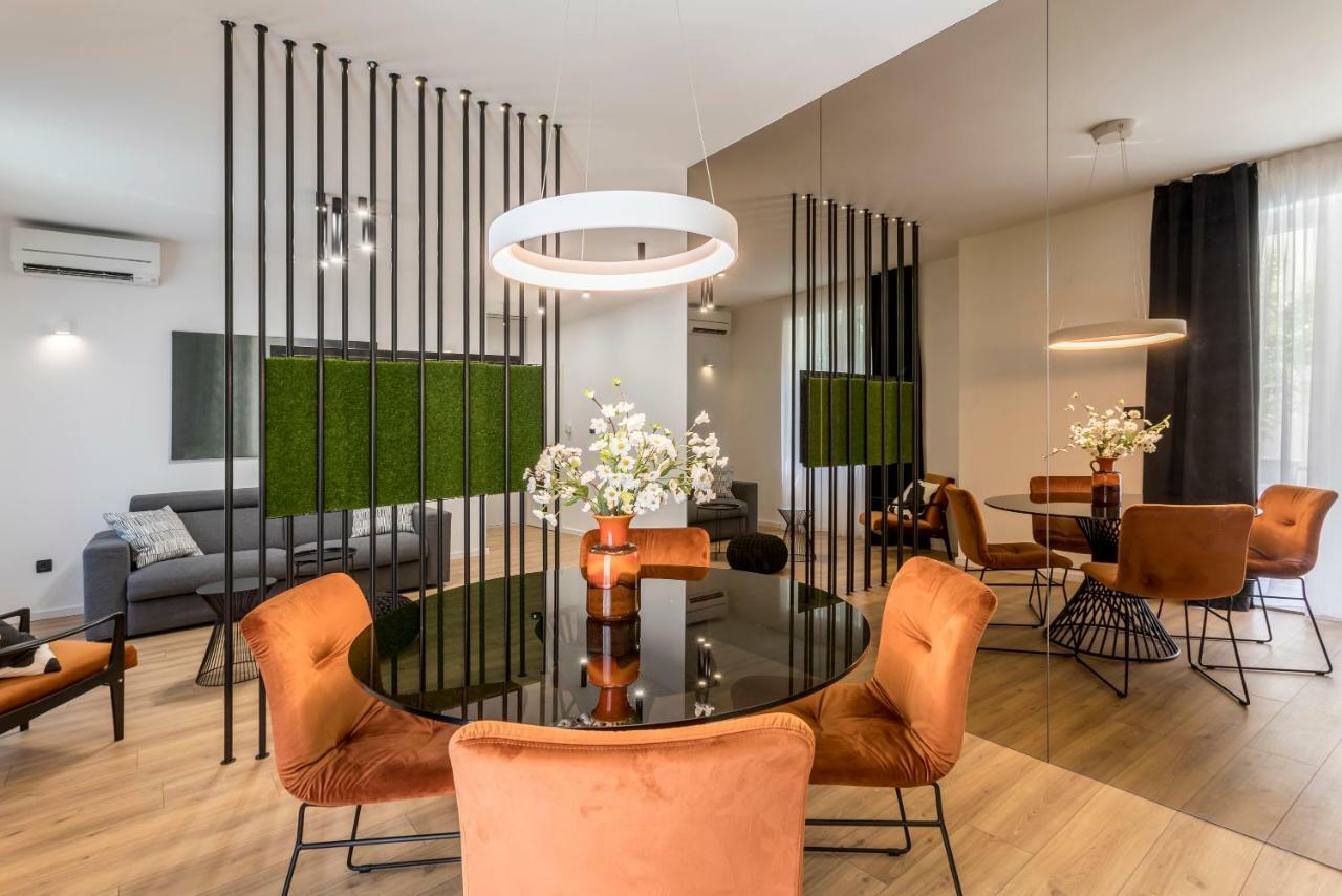 Monvi Luxury Near Bacvice And Old Town Apartment *
